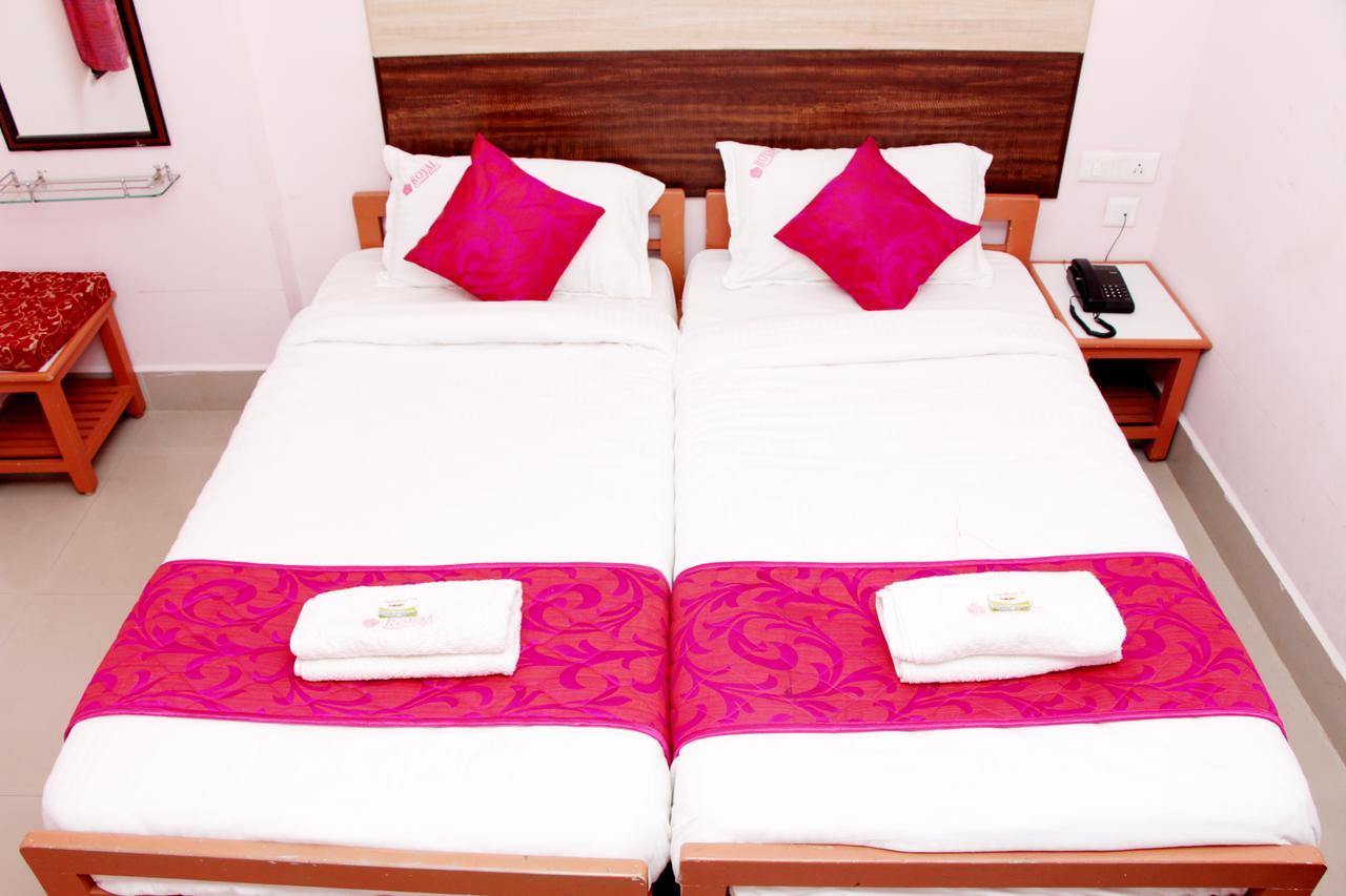 Royal Grand Days Hotel Csennai Kültér fotó